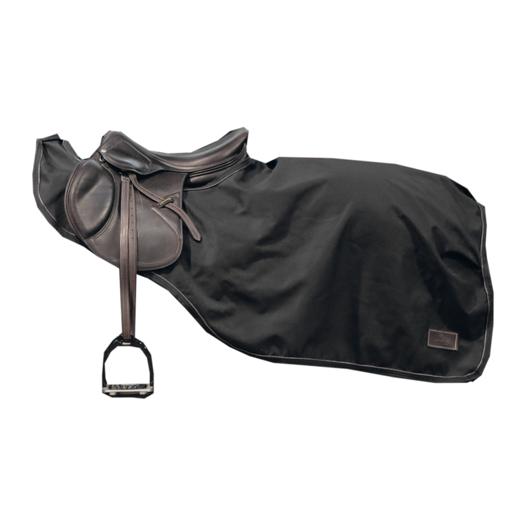 Kentucky winter riding rug with waterproof and breathable construction.