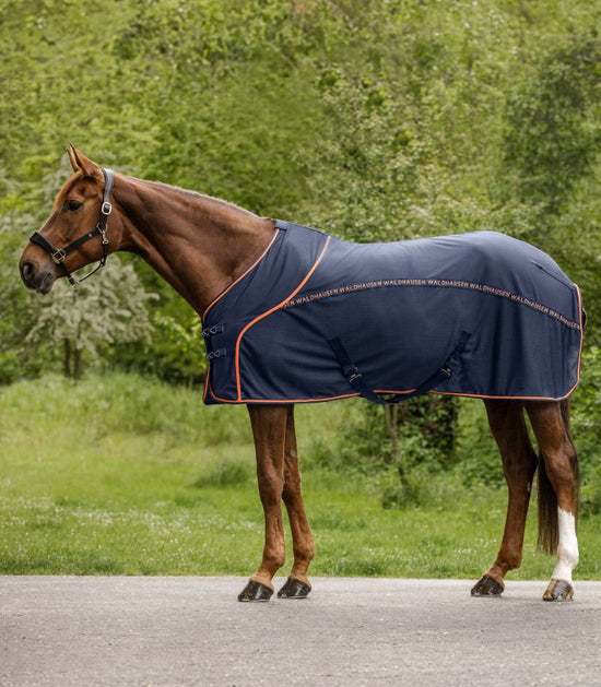 Fly rug with fleece on back