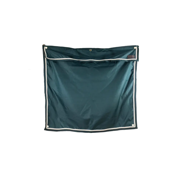 short stable curtain