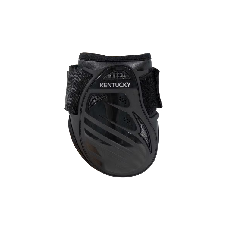 Horse hind boots with ventilation and protection