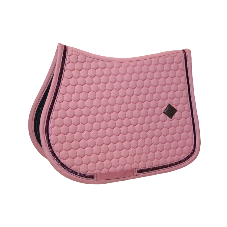 high-performance saddle pad for jumping