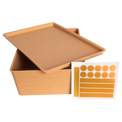 Horse feed storage box with lid