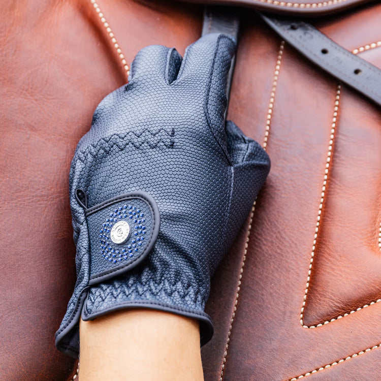 Durable riding gloves with strong grip