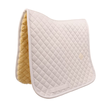 Full artificial sheepskin saddle pad for sensitive horses