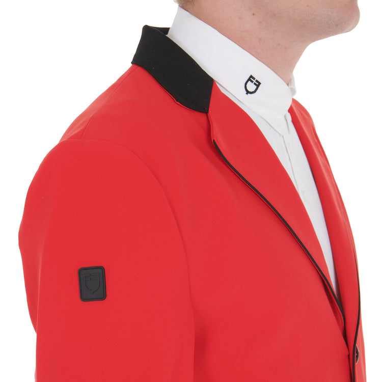 Red and black men&