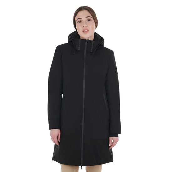 Breathable winter riding jacket for women with front zip and hoodie black