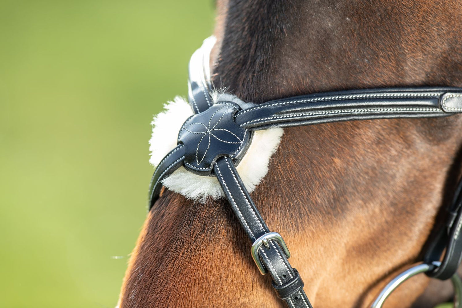 Figure 8 noseband bridle black