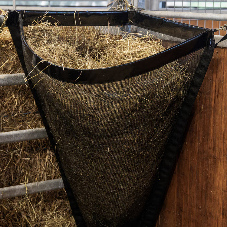 Kentucky Horsewear Hay Bag for stable corner