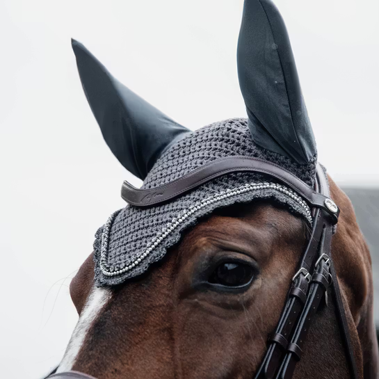 pearl bonnet 