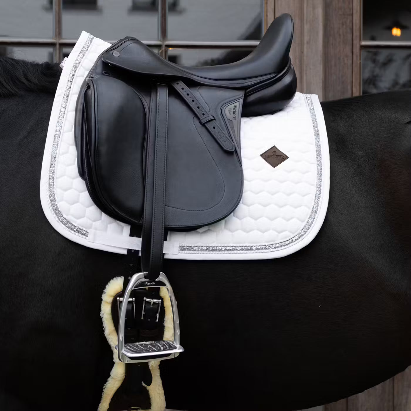 Kentucky Horsewear
Saddle Pad Glitter Band Dressage Silver