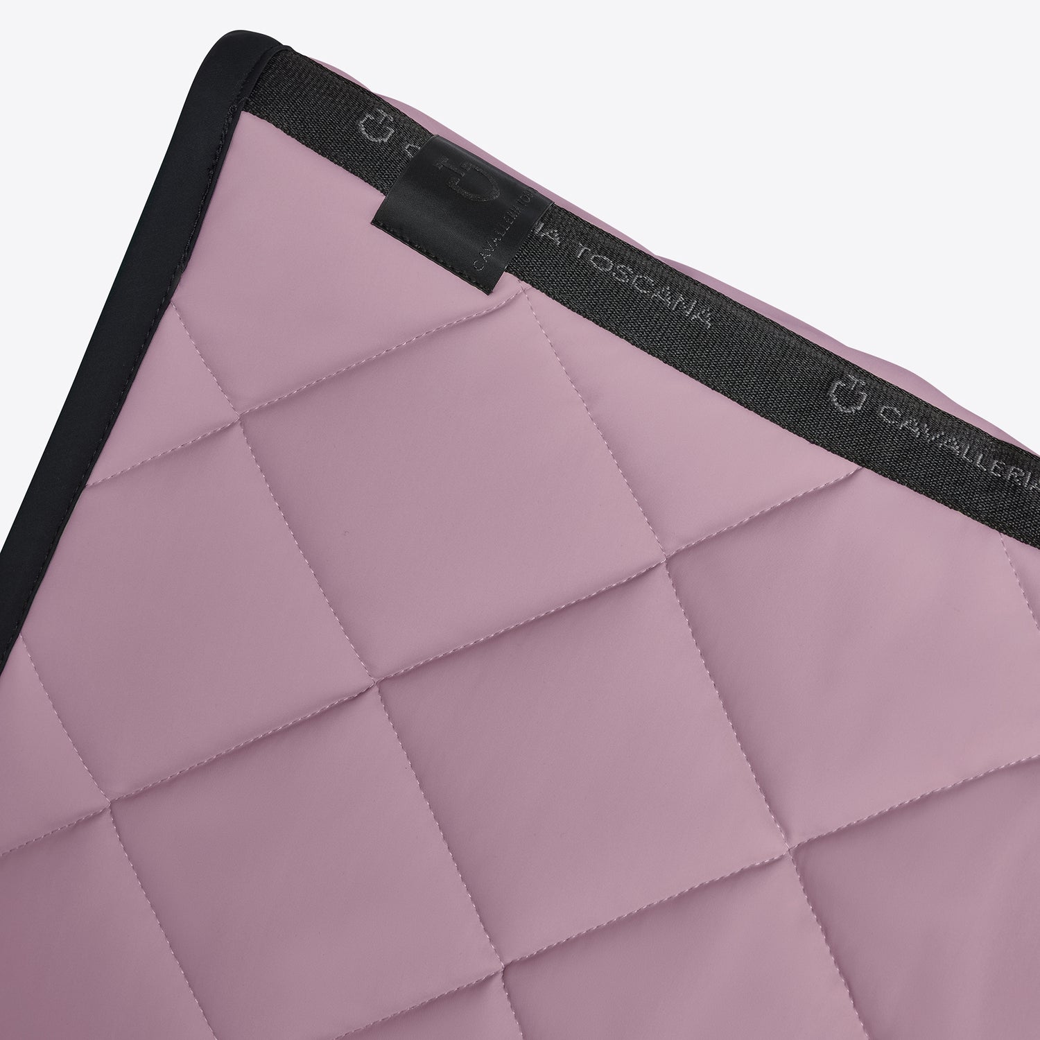 Close up of Cavalleria Toscana diamond quilt saddle pad