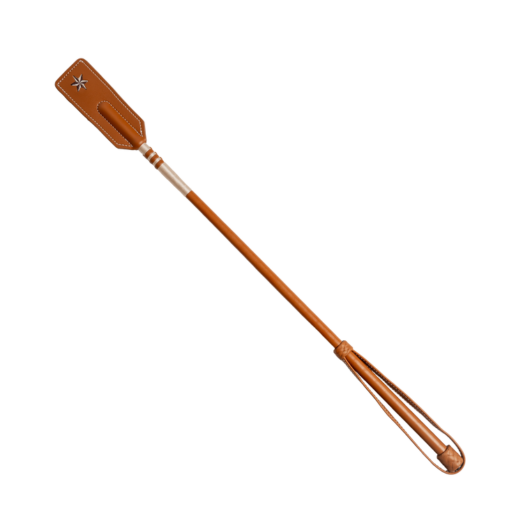 Classy smooth leather jumping whip with a refined minimalist appearance