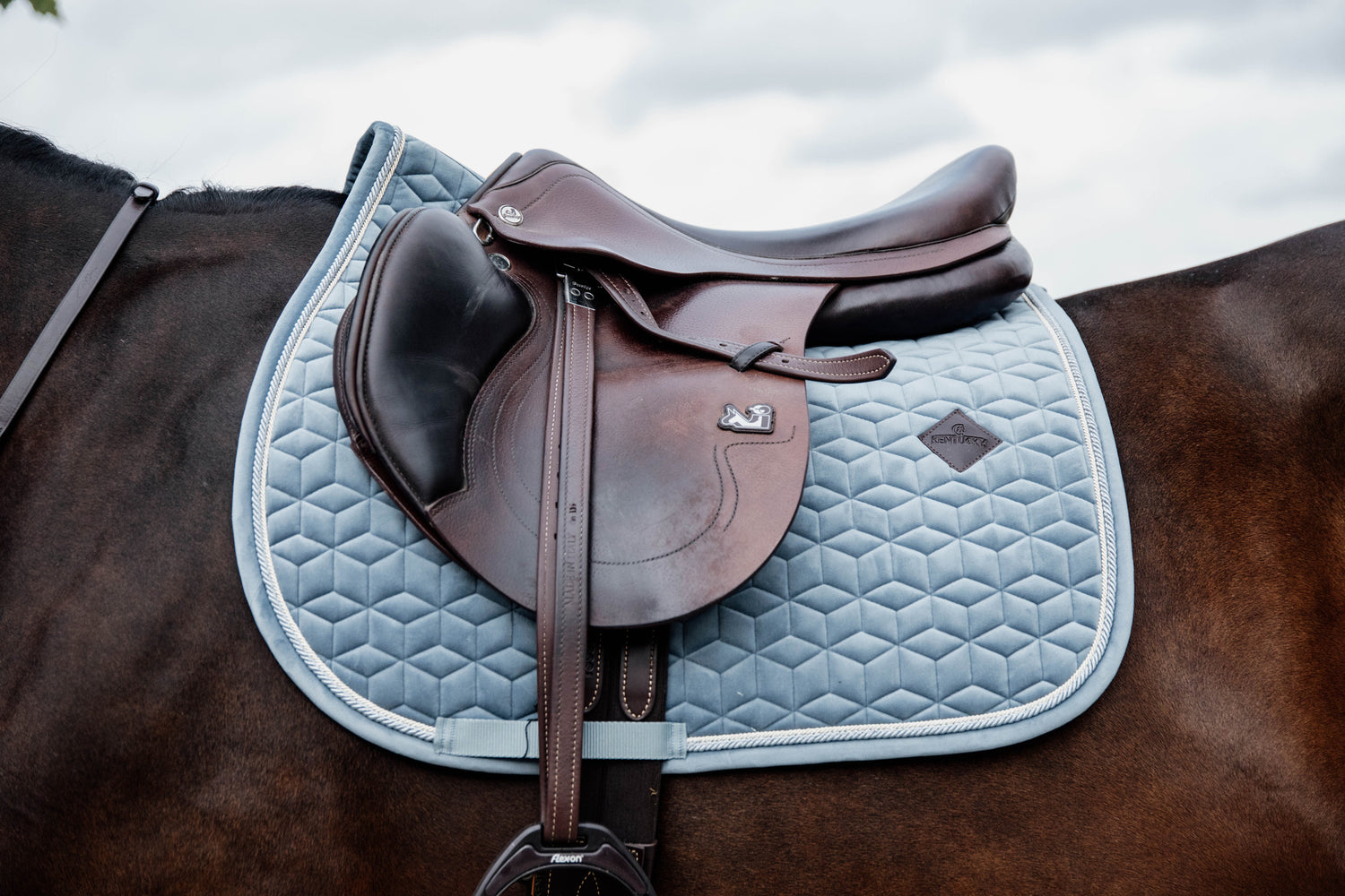 velvet jumping saddle blanket