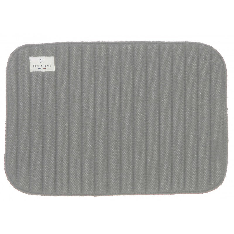 Breathable bandage pad for horses