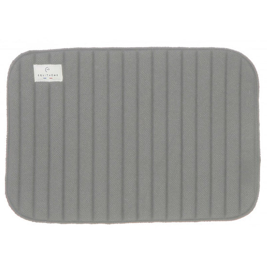 Breathable bandage pad for horses