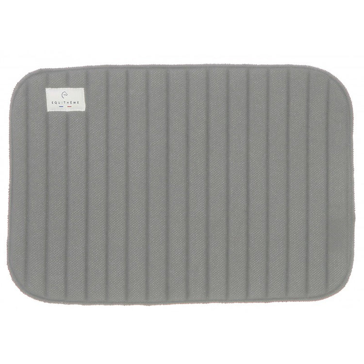 Breathable bandage pad for horses