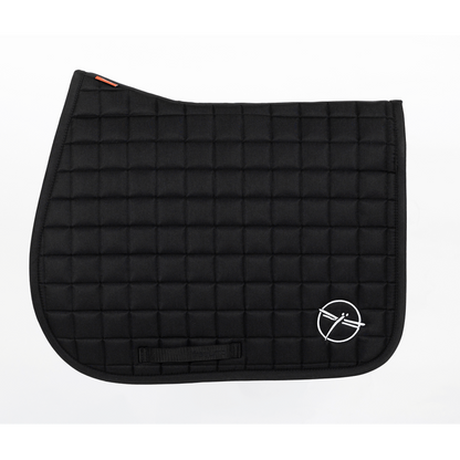 Breathable equestrian saddle pad for comfort black