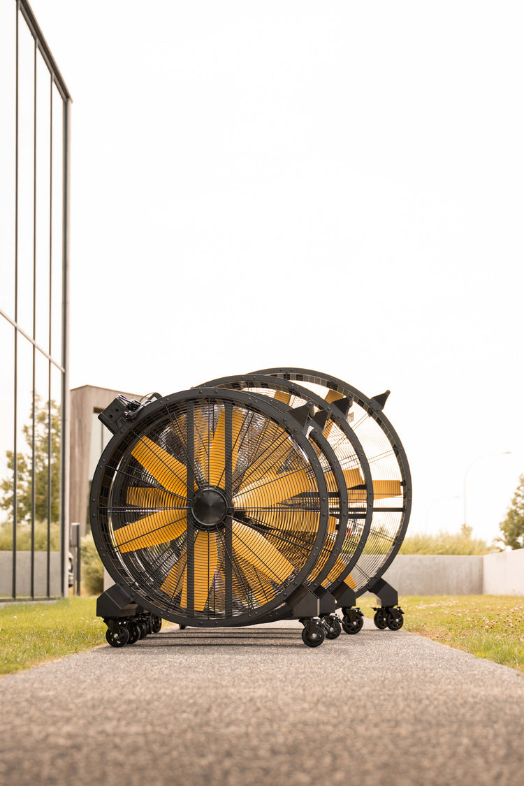 Grooming Deluxe industrial floor fan with robust metal construction