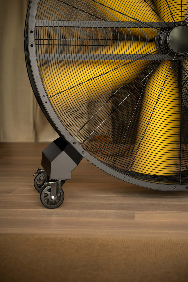 Horse stable fan for powerful and efficient air circulation