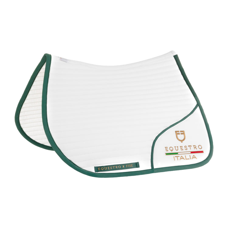 Horizontal quilted jumping saddle pad designed for equestrian training