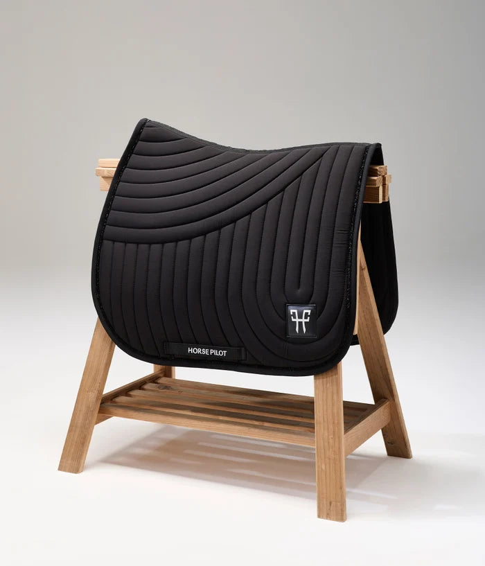 Premium saddle pad with pressure distribution and comfort