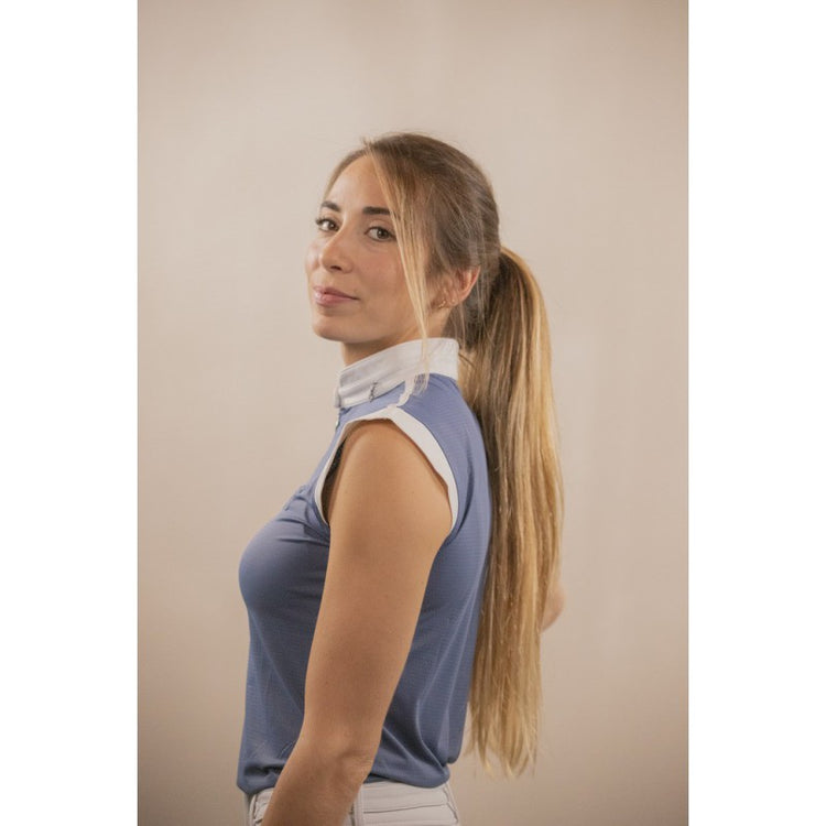 Horse riding show shirt for women with an elegant professional look.