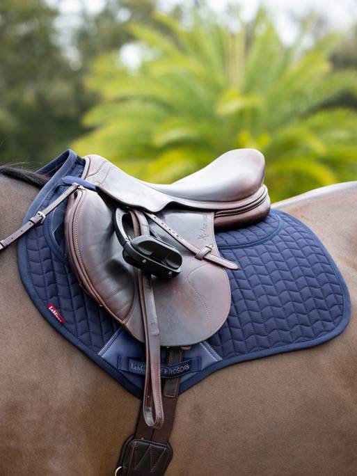 Classic looking saddle pad