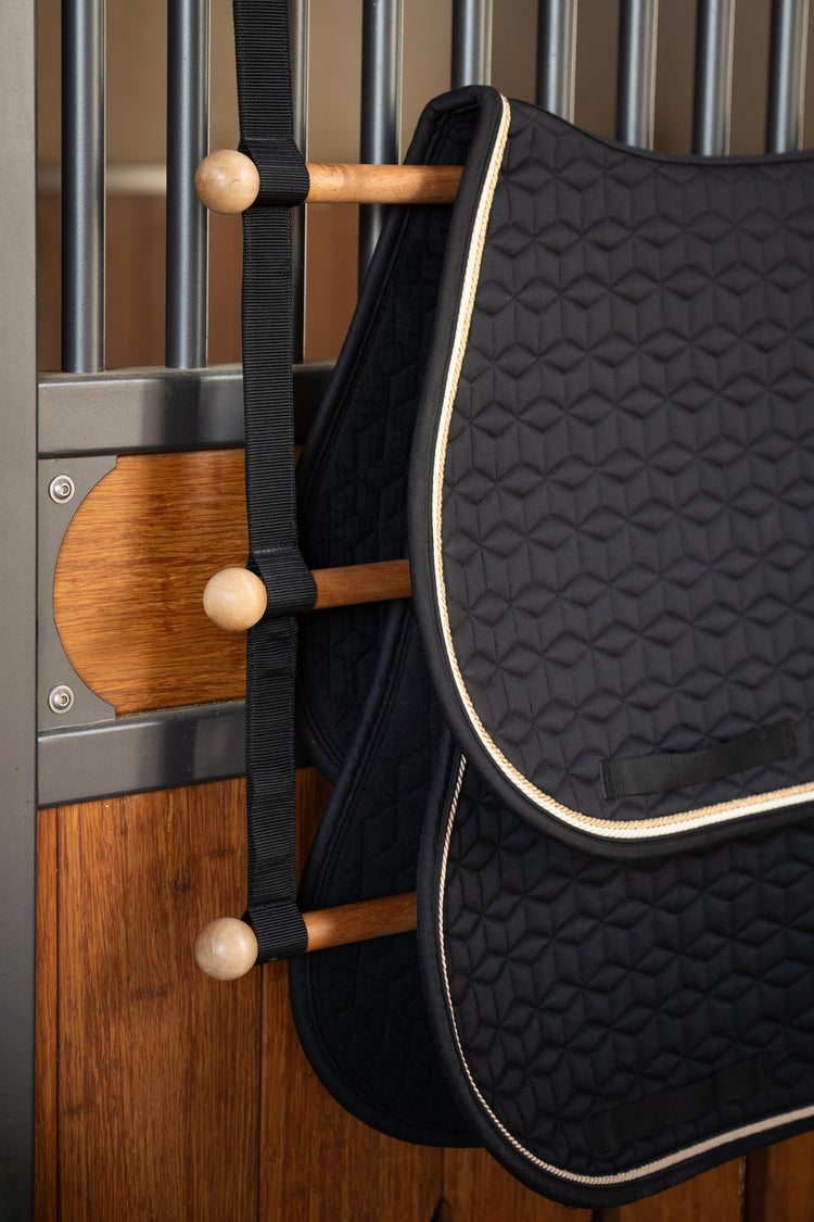 Kentucky Blanket & Saddle Pad Holder Pro for organised equestrian storage