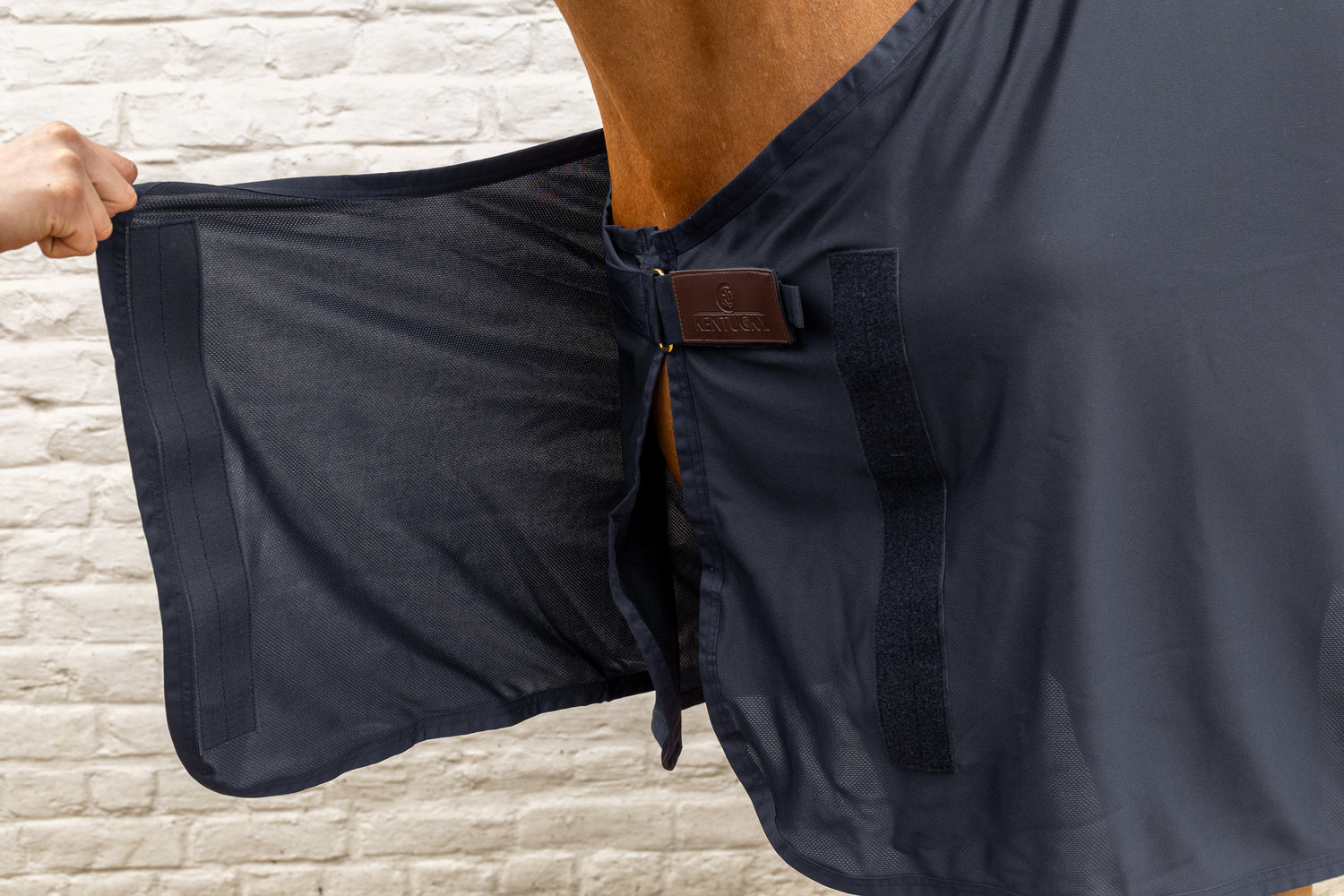 Kentucky Summer Sheet Light in breathable lightweight polyester