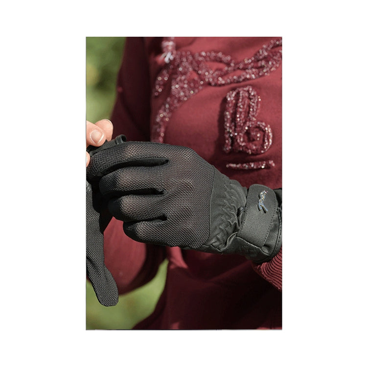 Lightweight equestrian gloves for women and everyday horse riding.
