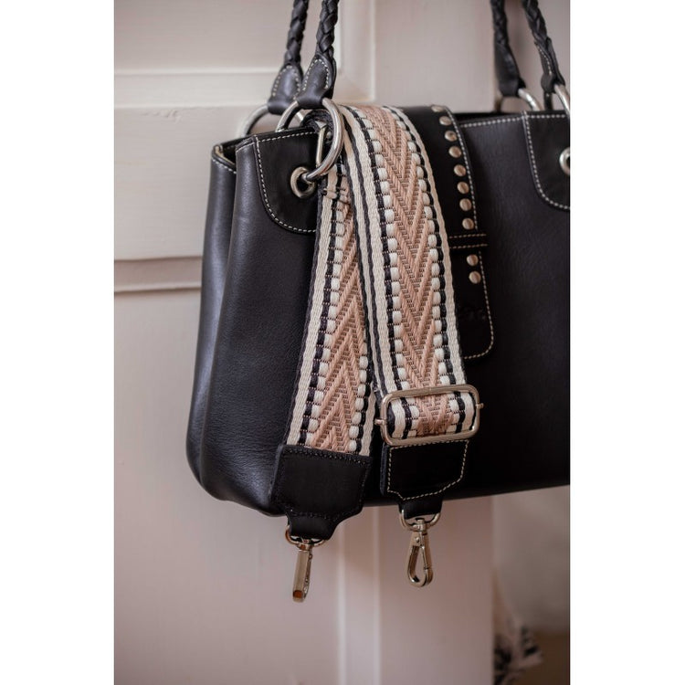 Penelope Handbag Zabelia with braided handles and studded flap