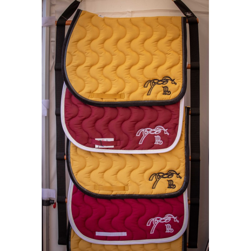 Penelope Jumping Saddle Pad Classique with wave-pattern quilting