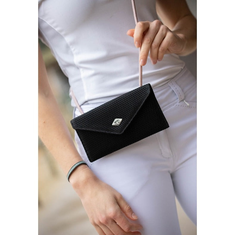 Penelope Mesh Phone Pocket for carrying a smartphone while horse riding.