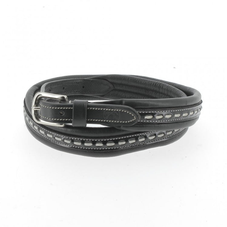 Penelope Point Sellier leather belt with elegant cream saddle stitching.