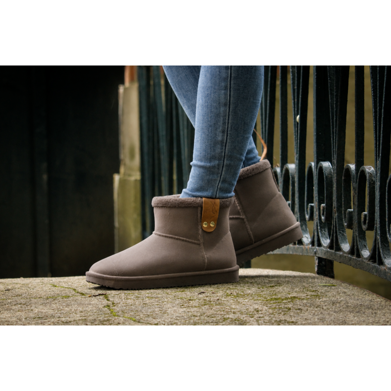 Penelope Stuffed waterproof boots designed for cold and wet winter days.