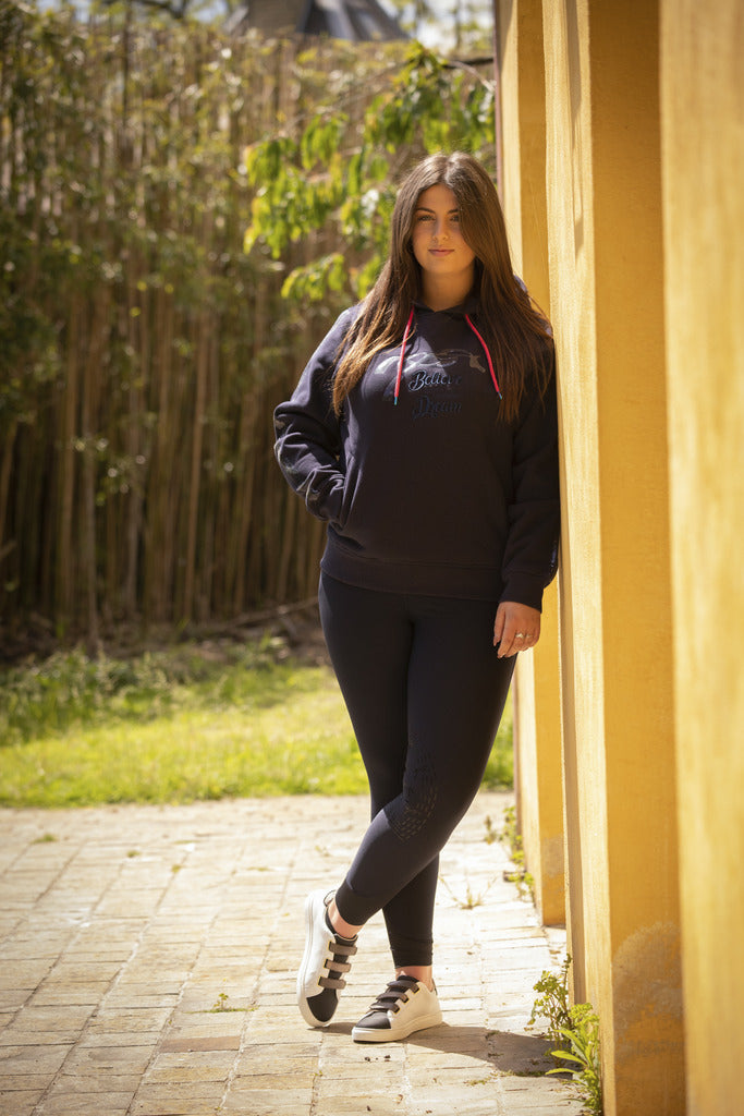 Penelope sweatshirt with sequin logo and equestrian slogan on the chest.