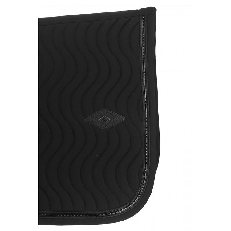 Penelope Swell anatomical horse saddle pad designed for comfortable wither clearance and secure positioning.
