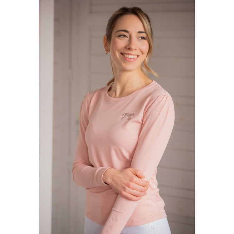 Penelope Techty Honey long sleeve shirt crafted from ultra-light breathable technical fabric.