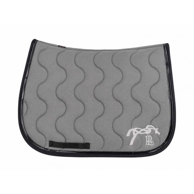 Quilted equestrian saddle pad suitable for competition use