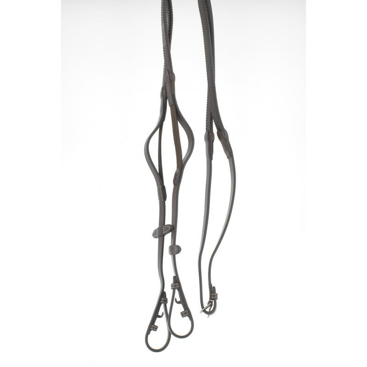 Rubber reins for horses with a secure and comfortable grip.