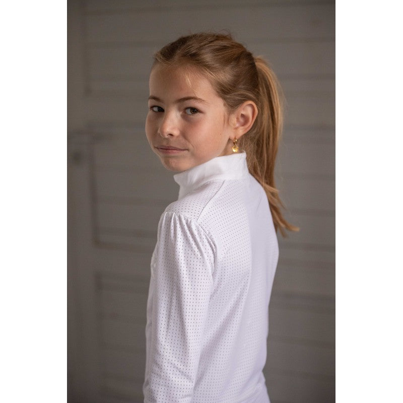 Stretch junior equestrian competition shirt designed for a comfortable close-to-body fit.
