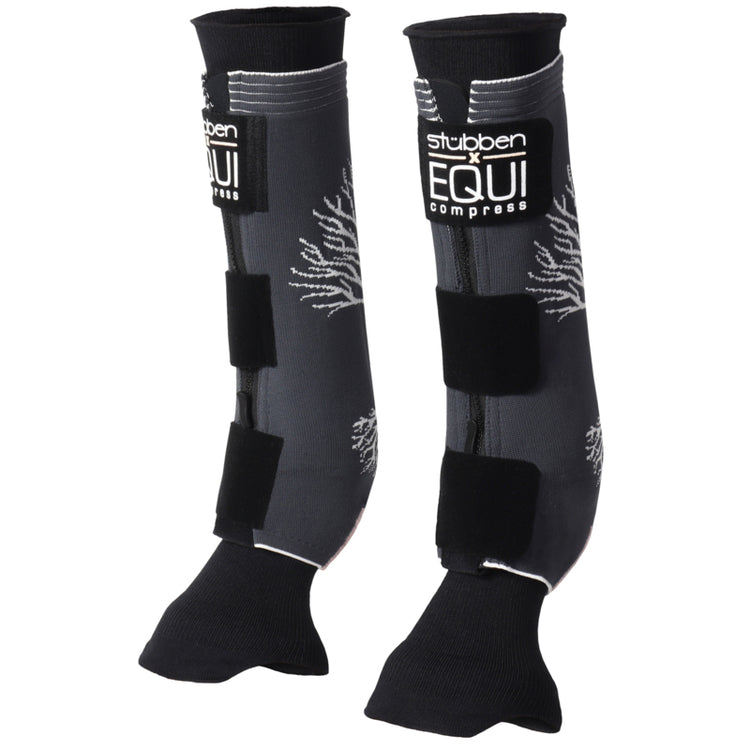 Stübben Equi Compress Set for targeted horse leg care after training and exercise.