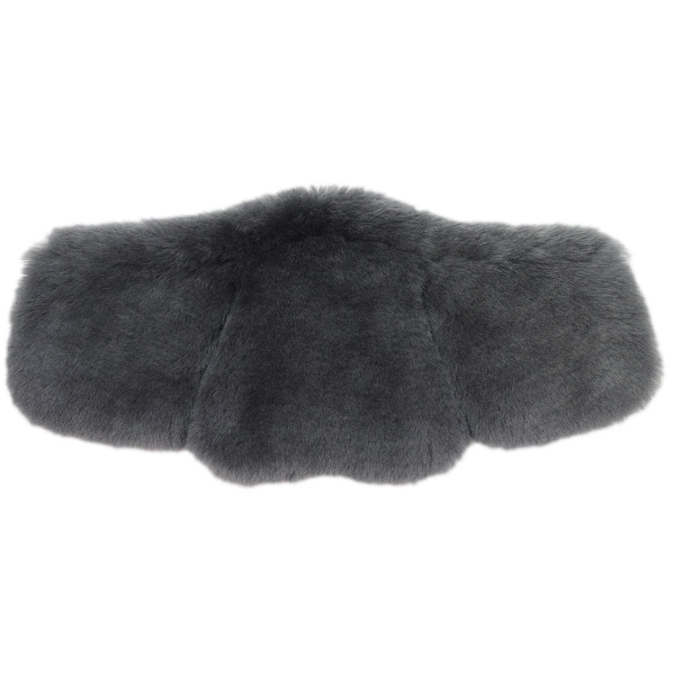 Mattes lambskin saddle girth cover for horses and Stübben Equi-Soft girths.