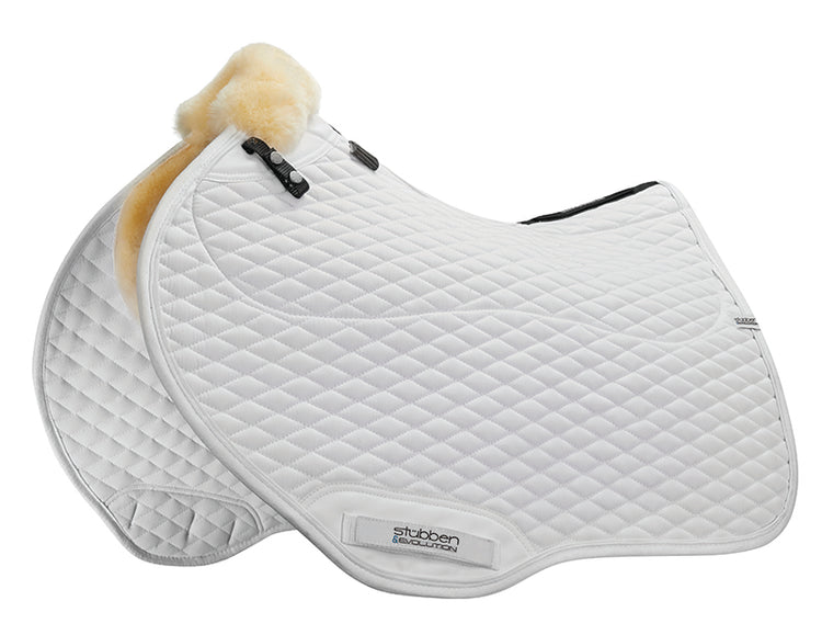 Stübben lambswool saddlecloth designed for show jumping and everyday training.