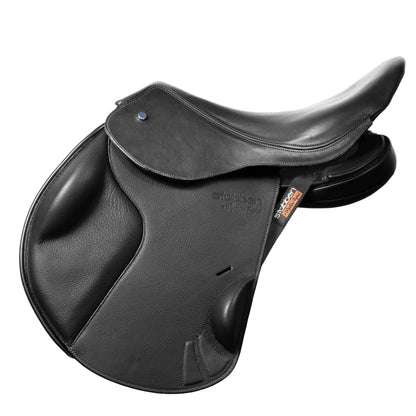 Stübben REVsport saddle featuring fitted saddle flaps and a streamlined design.