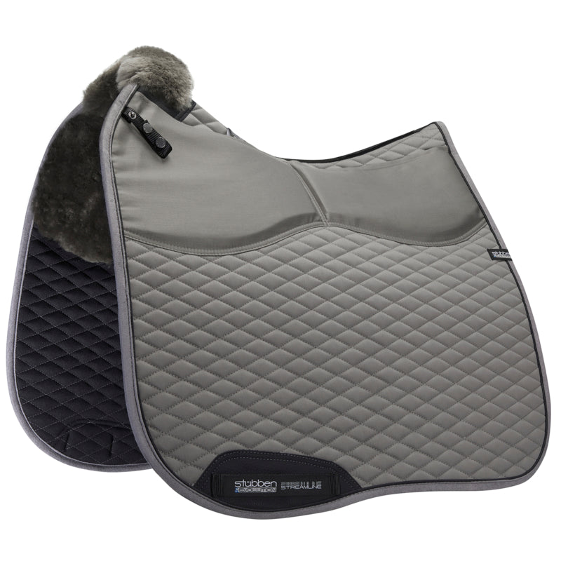 Stübben sheepskin correction pad for dressage horses and saddles.