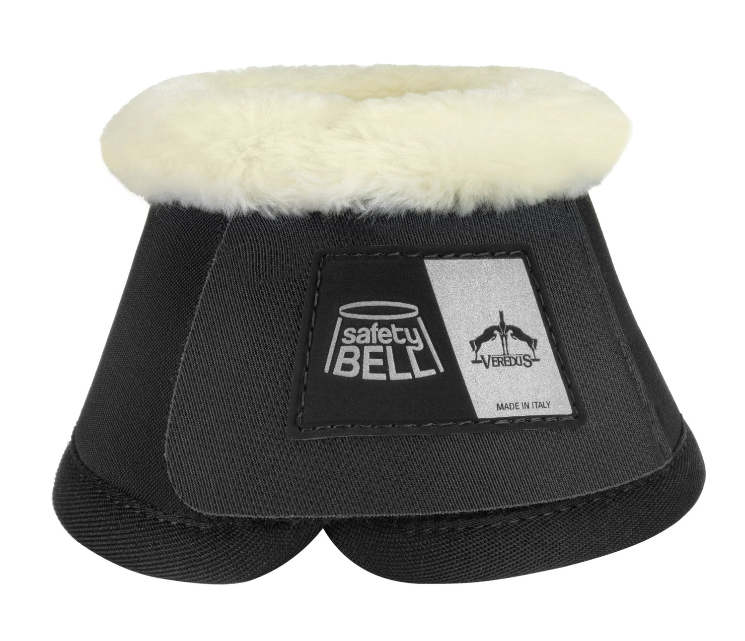 Water-repellent overreach boots by Veredus