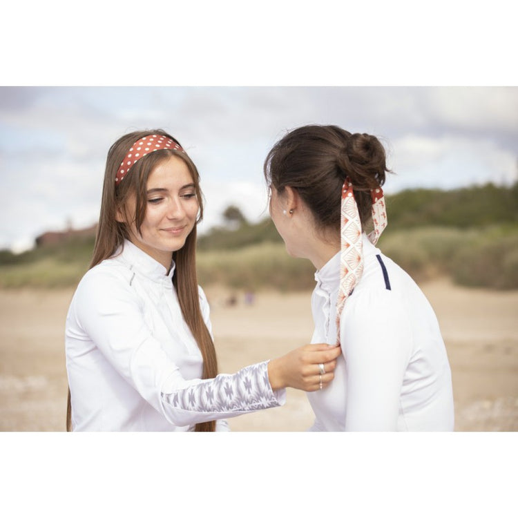 Women’s twilly fashion accessory with a sophisticated equestrian-inspired look.