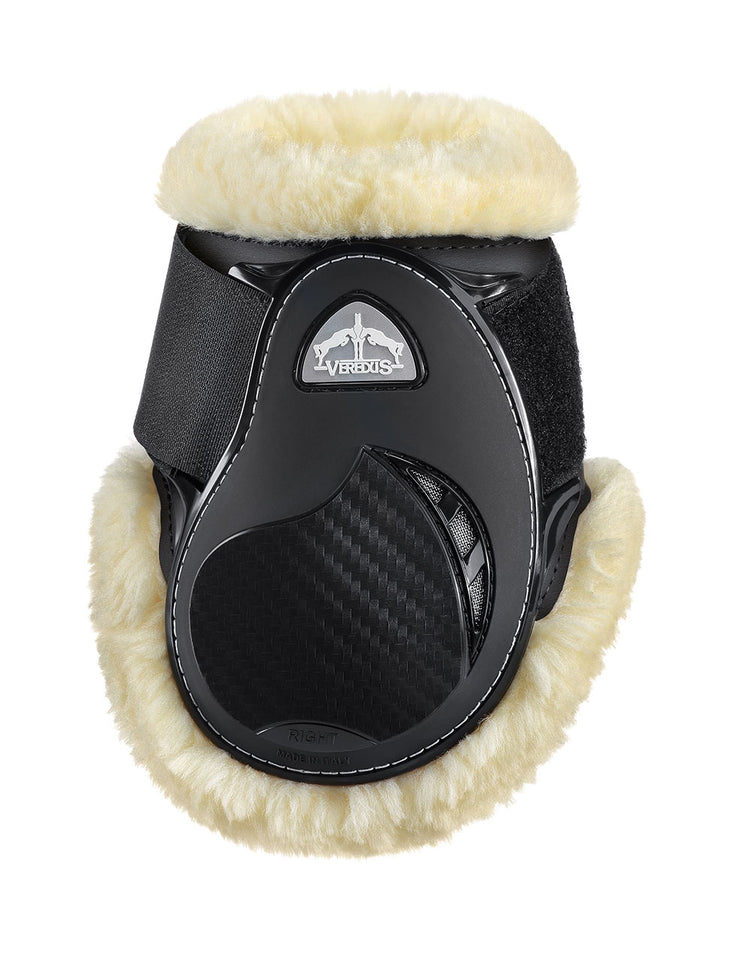 Premium fetlock protection for developing sport horses