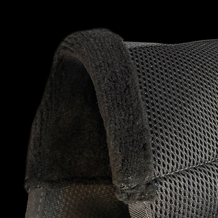Zandona horse rug featuring 2600 Gauss neodymium magnets along key body areas.
